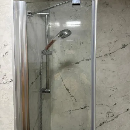 2 Bedroom In An Sexy Compound With Balcony Appartamento